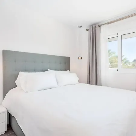 By Riva - 4 Bedroom In Dama De Noche