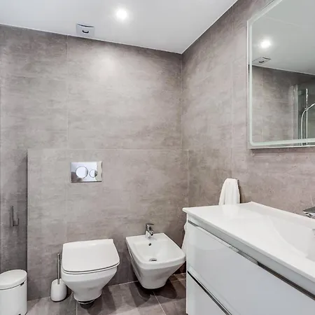 By Riva - 4 Bedroom In Dama De Noche شقة