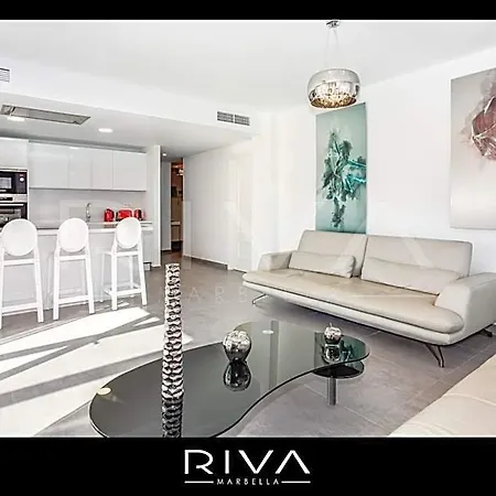 Διαμέρισμα By Riva - 4 Bedroom In Dama De Noche