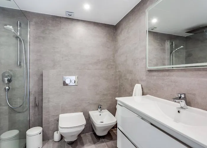 By Riva - 4 Bedroom In Dama De Noche Apartment